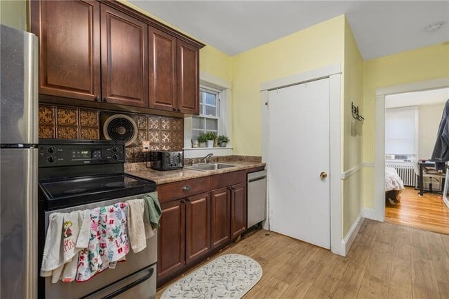 Photo - 612 Thames St Unidad 2