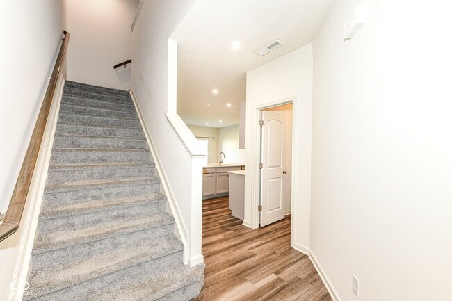 13533 Dewpoint Ln