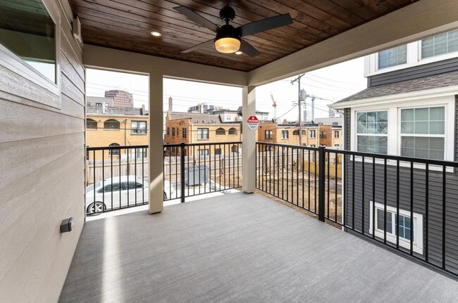 Photo - 4462 Broadway Blvd