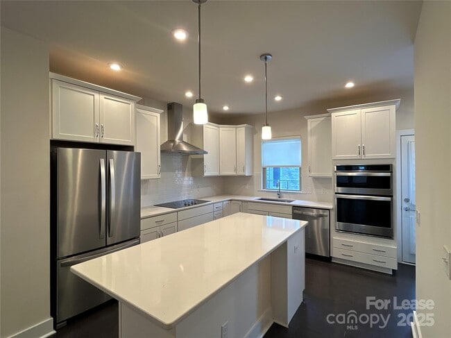 Photo - 15033 New Amsterdam Ln