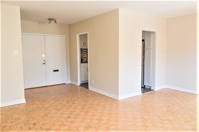 Photo - 4555 Av. Bonavista Unit 507