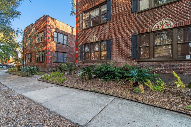 Photo - 2738 Riverside Ave