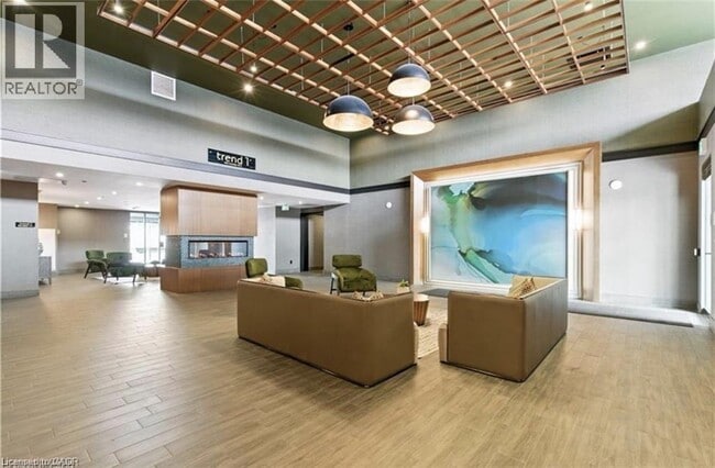 Photo - 450 Dundas St E Unit 433