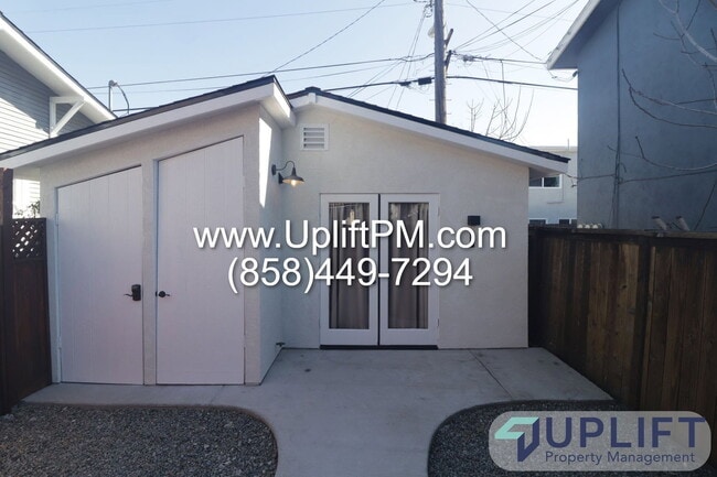 Photo - 4749 35th St