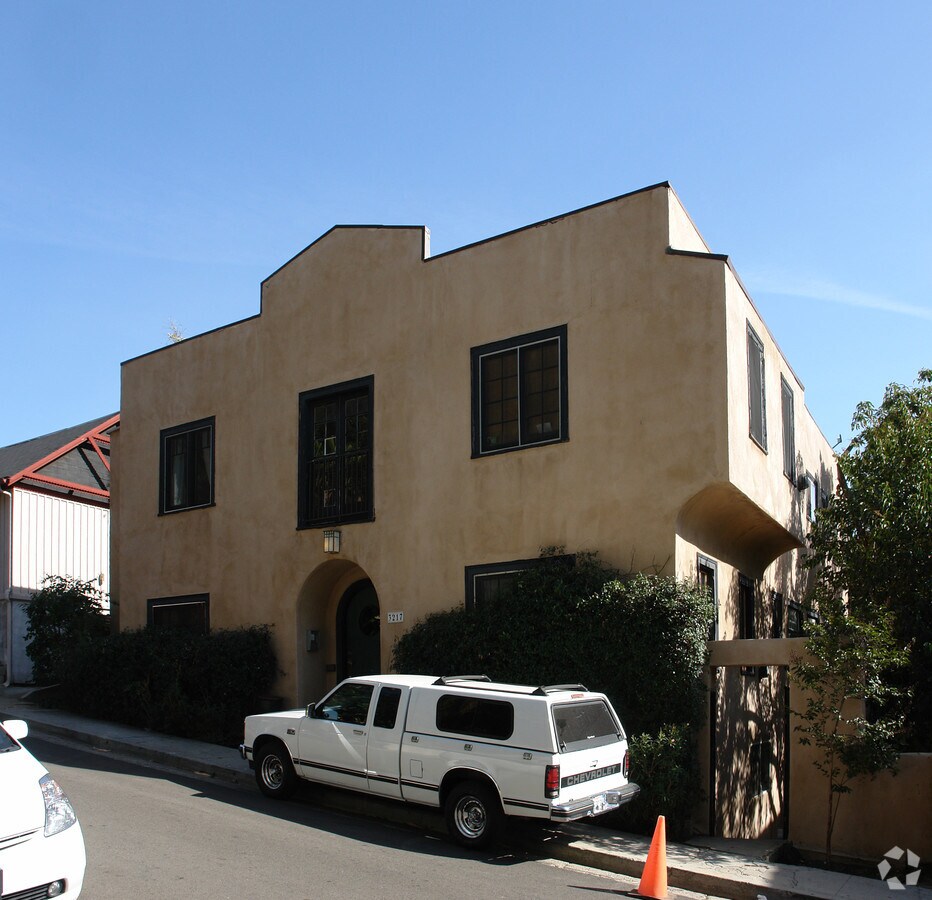 Photo - 3217 Larissa Dr