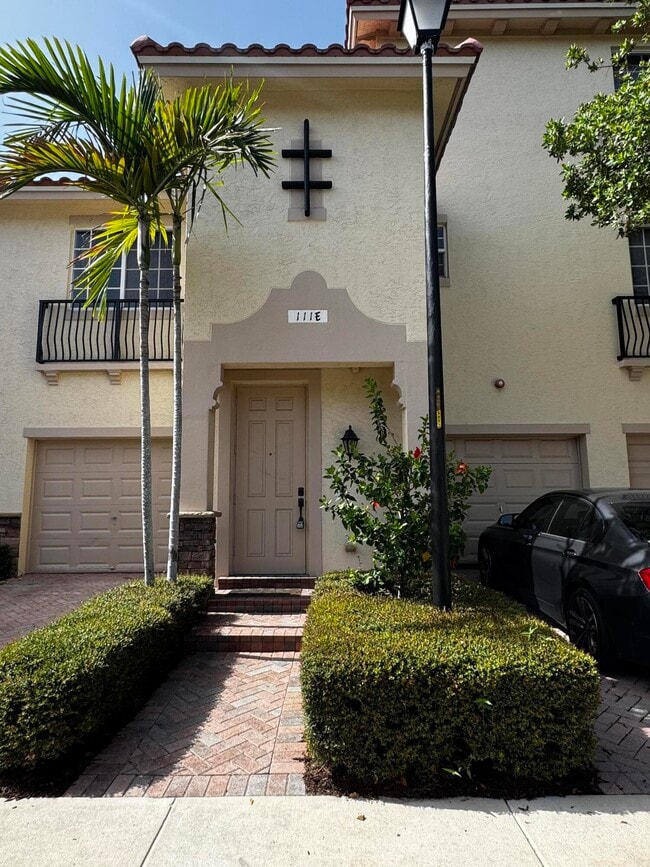 Photo - 111 Stone Hbr Wy Townhome