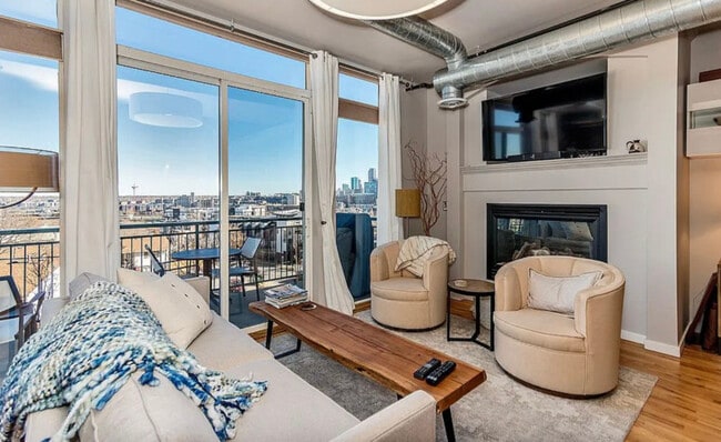 Photo - 3201 Shoshone St Unit 303b