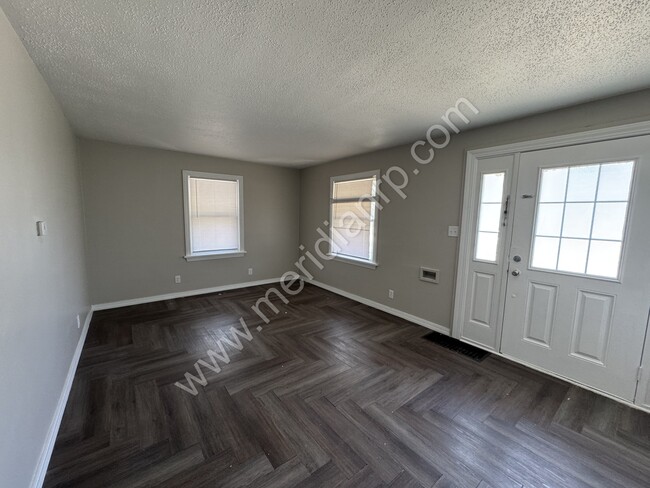 Photo - 4129 Bowser Ave