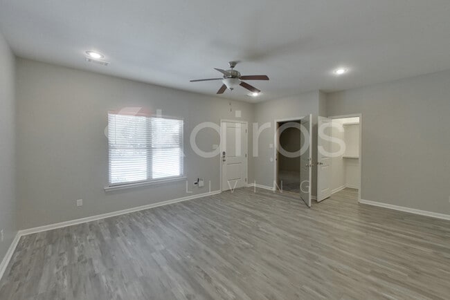 Photo - 1708 Wilson Rd
