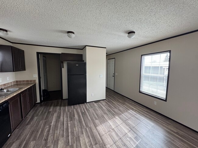 Photo - 32 Armstrong Ave