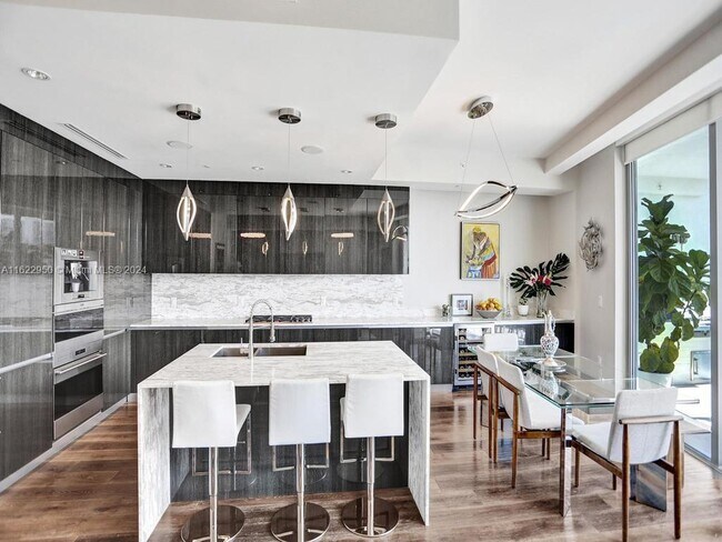 Photo - 3250 NE 188th St Unit 207