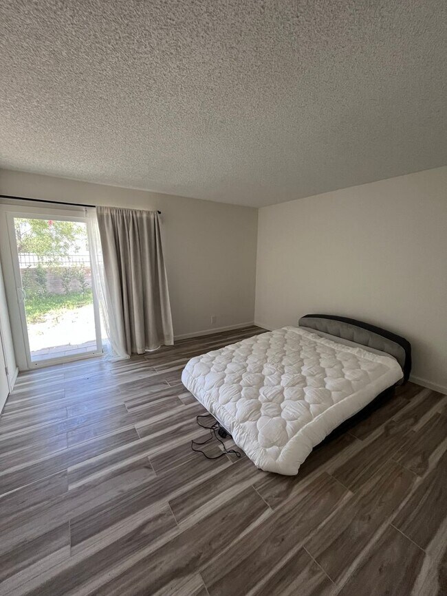 Photo - North Palm Springs Beauty $250 off first m...