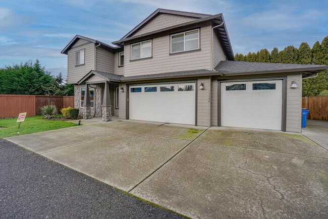 Photo - BEAUTIFUL FOUR BEDROOM HOME IN VANCOUVER