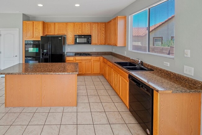 Photo - Stylish 4-Bedroom Rental in Rancho Sahuari...