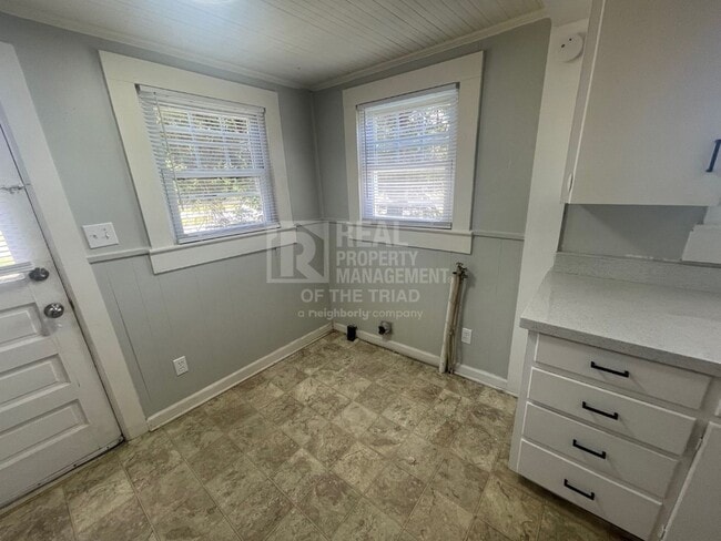 Photo - 907 W Cooksey Dr
