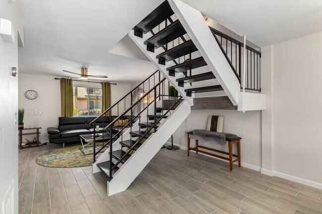 Photo - Heart of Old Town Scottsdale 2 bedroom 2.5 bathroom!