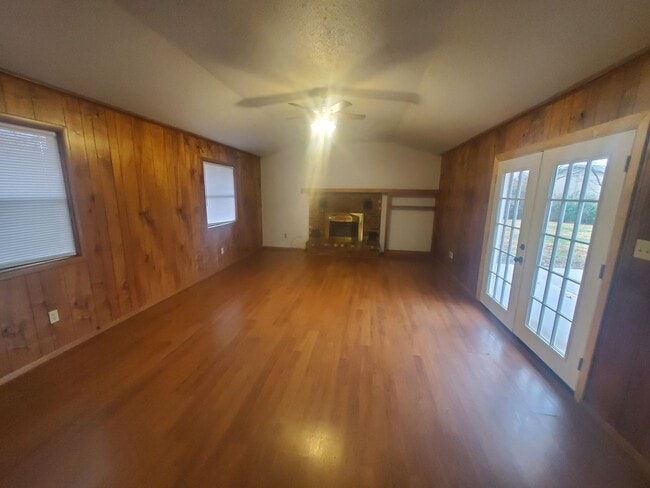 Photo - 1022 W Bel Air Dr