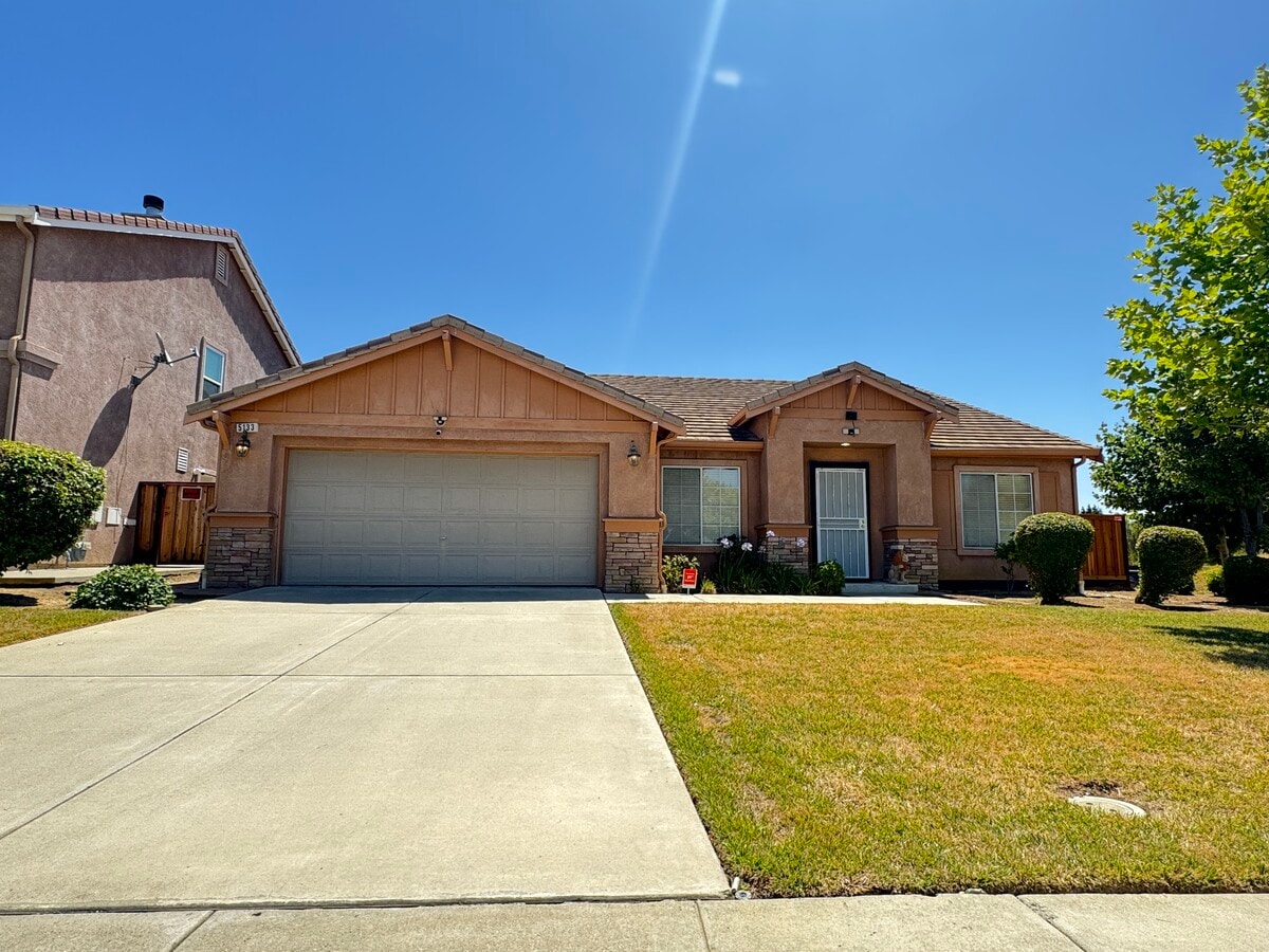 Photo - 5133 Trailridge Way House