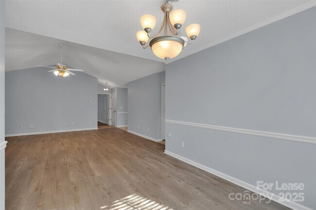 Photo - 6340 S Bend Ln