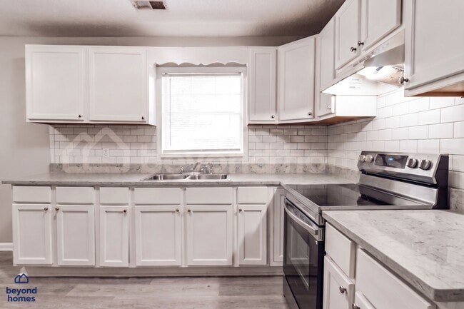 Photo - 1421 26th Ave N