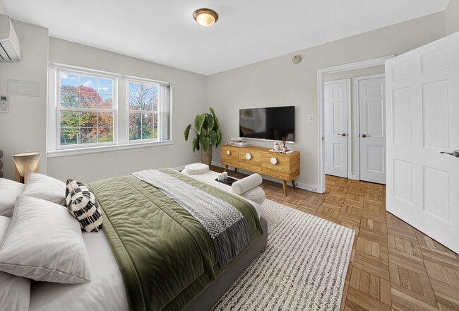 Photo - Harvard Village