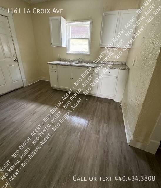 Photo - 1161 La Croix Ave