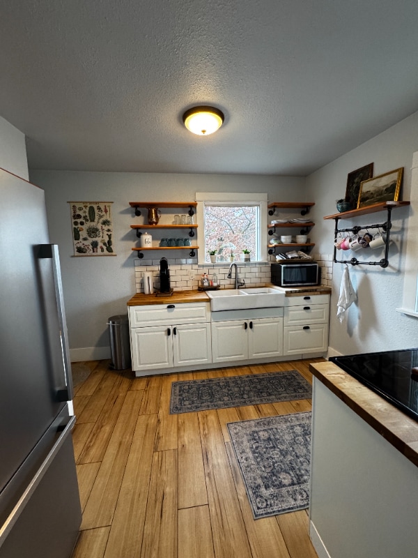 Photo - 1015 Laughlin St