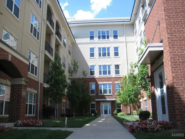 Building Photo - 1251 Strassner Dr Unit 2303