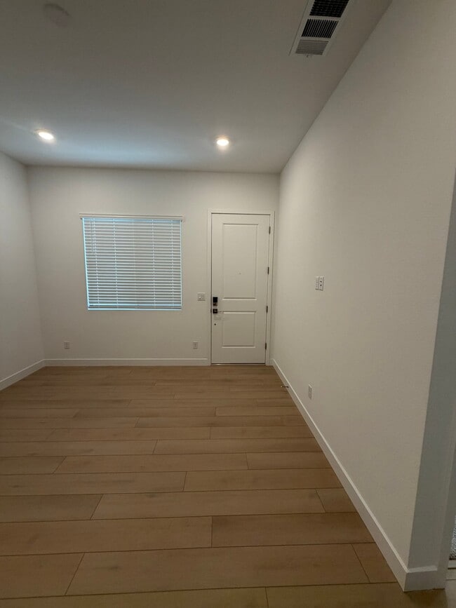 10453 Diana Smt St