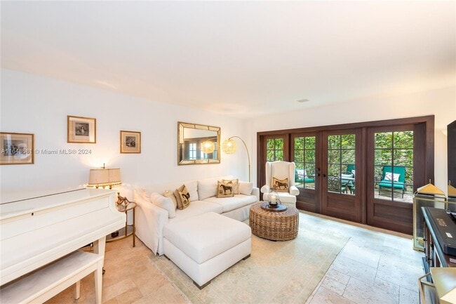 Photo - 3621 Viscaya Ct