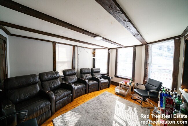 Photo - 154 Calumet St Unit 1