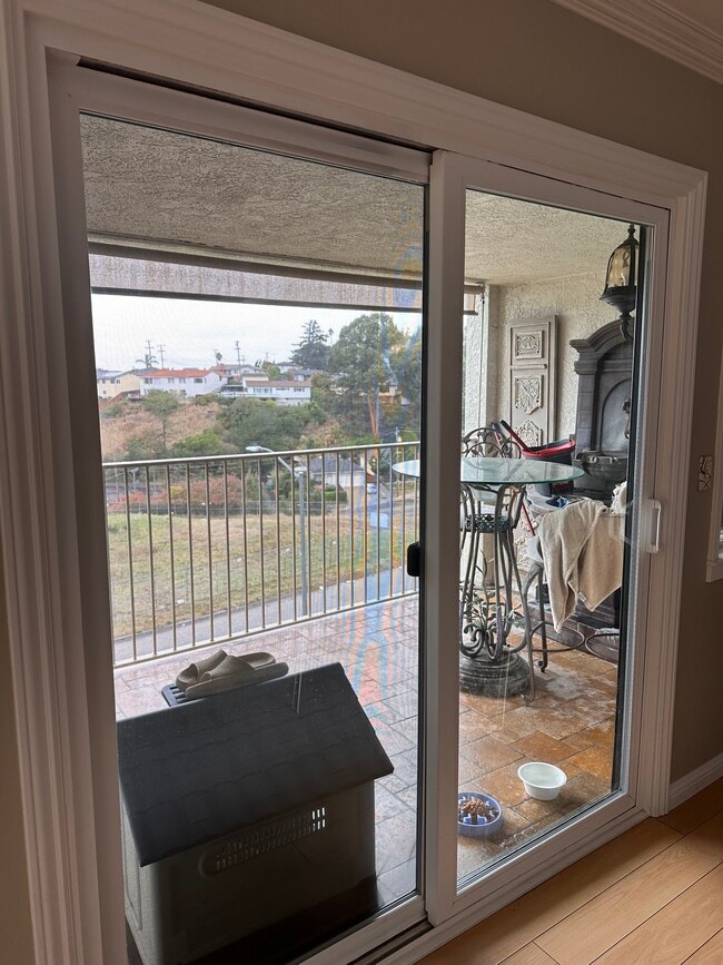 Photo - 2505 Miramar Ave Unidad #119