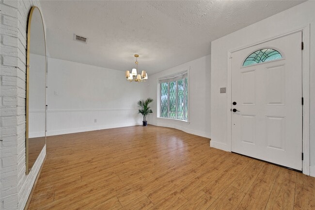 Photo - 626 Park Knoll Ln