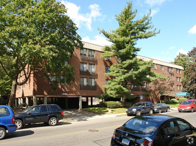 Photo - Clemens Place Apartment Homes