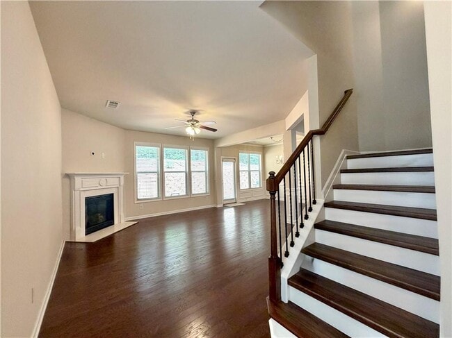 Photo - 6215 Crested Moss Dr