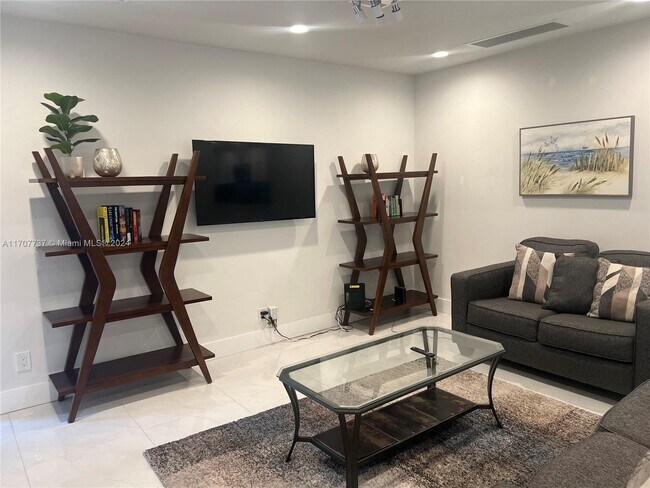 Photo - 272 NW 91st St