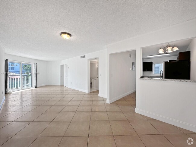 Building Photo - 7830 Dickens Ave Unit 201 Rental