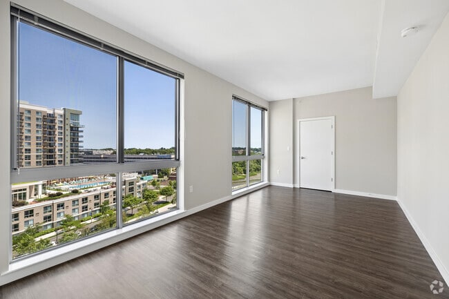 2BR, 2BA - 1,300SF - Primary Bedroom