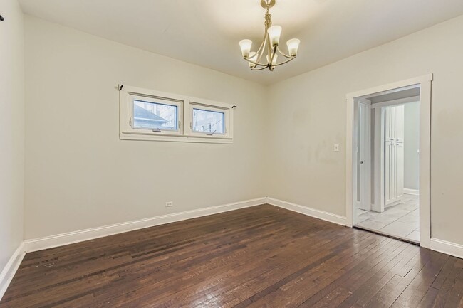 Photo - 7356 N Ashland Blvd