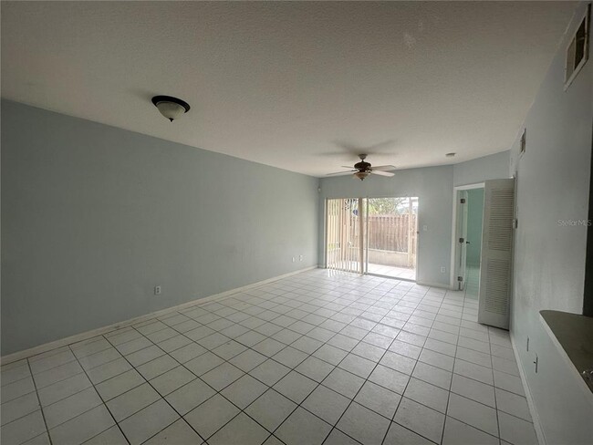 Photo - 502 Villa Del Sol Cir Unit 101