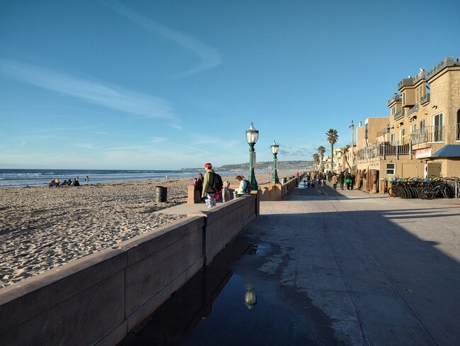 Mission Beach boardwalk block away, bike riding skateboarding rollerblading scooter riding etc - 830 Island Ct Unit 830IslandCt Rental