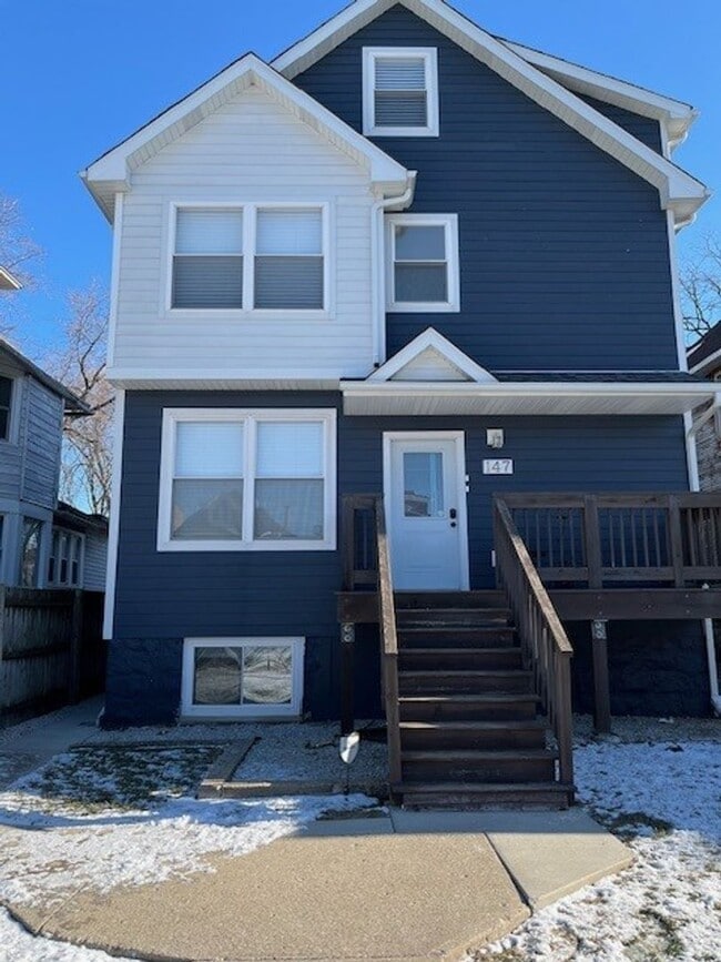 Building Photo - 147 N Menard Ave Unit 1