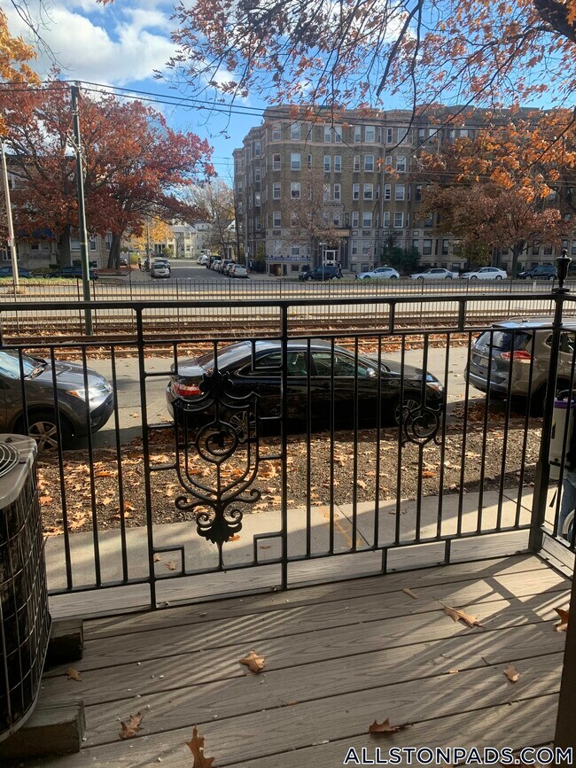 Photo - 1135 Commonwealth Ave Unidad 1