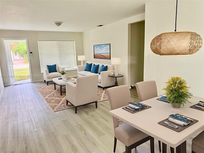 Photo - 2546 Scott St