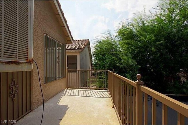 Photo - 5115 Blossom Ave