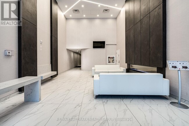 Photo - 15 Queen St S Unit 1006