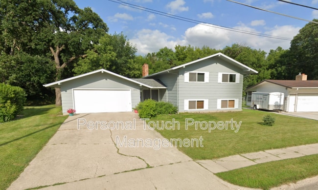 Photo - 801 Oak St House