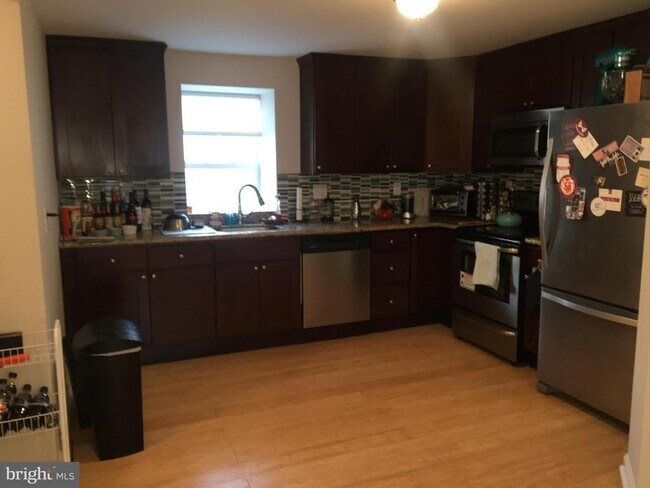 Photo - 4203 Main St Unit 2