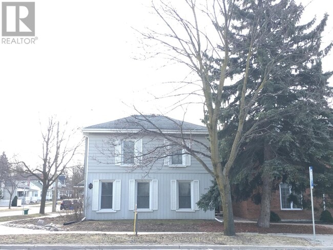 Photo - 59 B Wellington St E