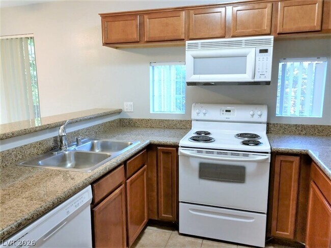 2101 Blue Breeze Dr Unidad 205